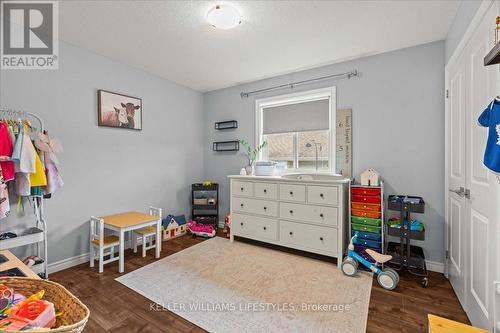 4008 Edward Street, Petrolia, ON - Indoor Photo Showing Bedroom