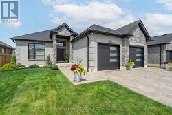 16 FOXBOROUGH PLACE  Thames Centre (Thorndale), ON N0M 2P0