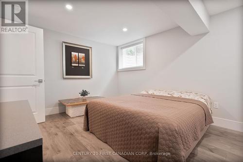 16 Foxborough Place, Thames Centre (Thorndale), ON - Indoor Photo Showing Bedroom
