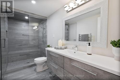 16 Foxborough Place, Thames Centre (Thorndale), ON - Indoor Photo Showing Bathroom