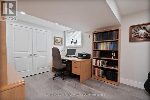 16 Foxborough Place, Thames Centre (Thorndale), ON - Indoor Photo Showing Office