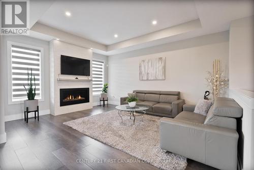 16 Foxborough Place, Thames Centre (Thorndale), ON - Indoor Photo Showing Living Room With Fireplace