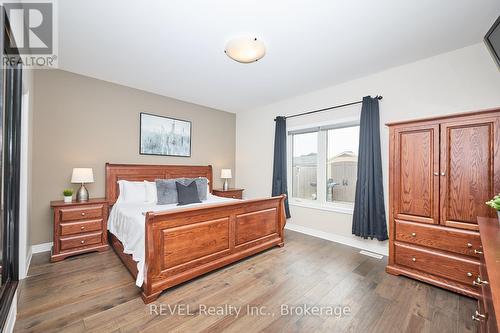 5 Cinnamon Street, Thorold (Rolling Meadows), ON - Indoor Photo Showing Bedroom