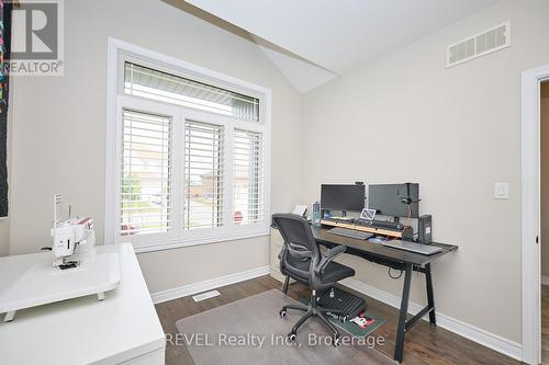 5 Cinnamon Street, Thorold (Rolling Meadows), ON - Indoor Photo Showing Office