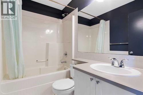 393 Tuscany Valley View Nw, Calgary, AB - Indoor Photo Showing Bathroom