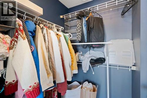 393 Tuscany Valley View Nw, Calgary, AB - Indoor With Storage