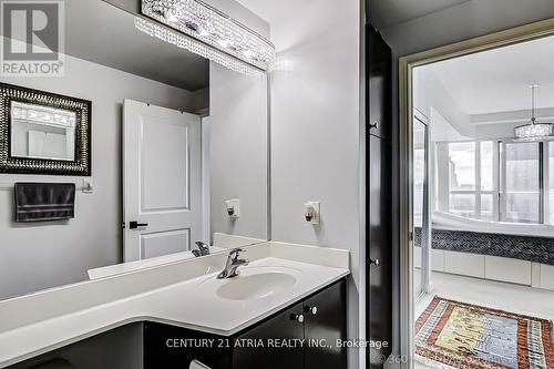 2203 - 60 Absolute Avenue, Mississauga, ON - Indoor Photo Showing Bathroom