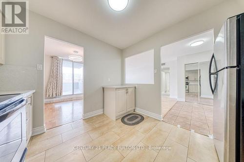 205 - 1705 Mccowan Road, Toronto, ON - Indoor Photo Showing Kitchen