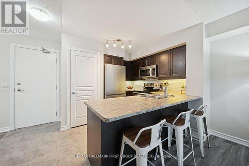 406 - 1600 Charles Street, Whitby, ON - Indoor Photo Showing Kitchen