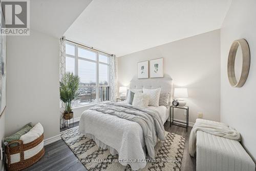 406 - 1600 Charles Street, Whitby, ON - Indoor Photo Showing Bedroom