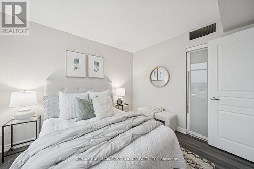 406 - 1600 Charles Street, Whitby, ON - Indoor Photo Showing Bedroom