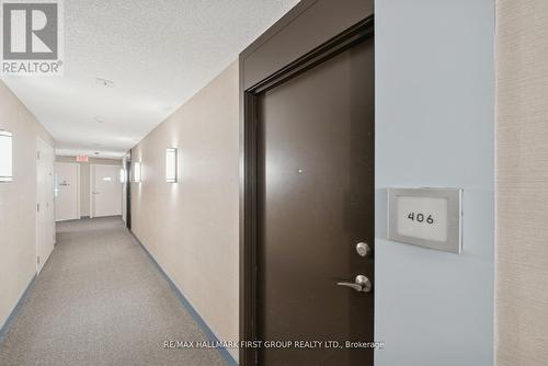 406 - 1600 Charles Street, Whitby, ON - Indoor Photo Showing Other Room