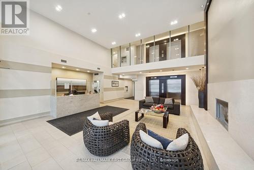 406 - 1600 Charles Street, Whitby, ON - Indoor Photo Showing Other Room