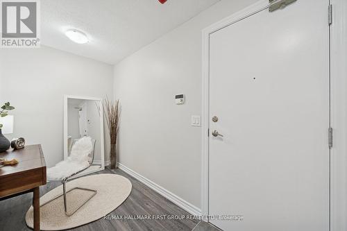 406 - 1600 Charles Street, Whitby, ON - Indoor