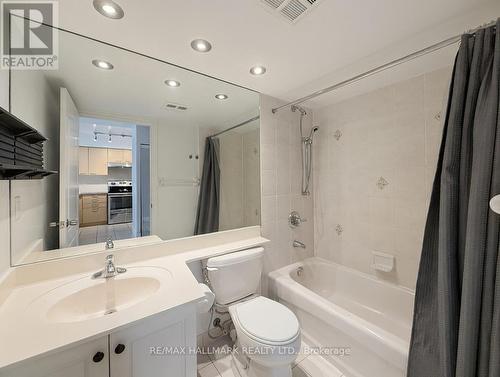 616 - 48 Suncrest Boulevard, Markham, ON - Indoor Photo Showing Bathroom