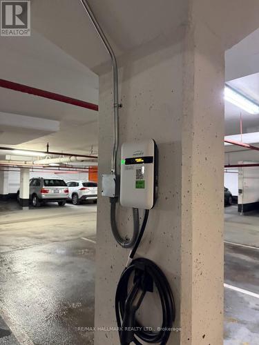 616 - 48 Suncrest Boulevard, Markham, ON - Indoor Photo Showing Garage