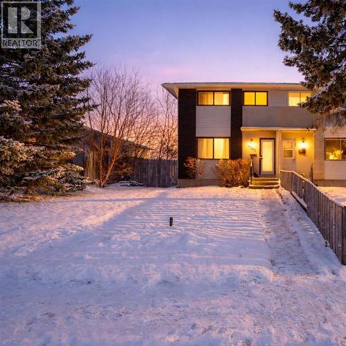 6223 Penedo Way SE  Calgary, AB T2A 3N2