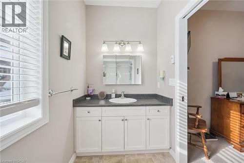 495 Alan Crescent, Woodstock, ON - Indoor Photo Showing Bathroom