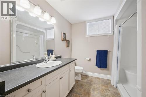 495 Alan Crescent, Woodstock, ON - Indoor Photo Showing Bathroom