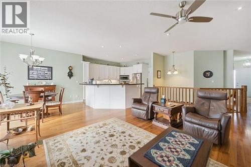 495 Alan Crescent, Woodstock, ON - Indoor Photo Showing Living Room