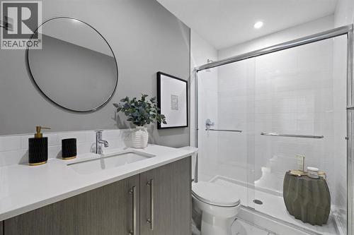 213, 310 15 Avenue Sw, Calgary, AB - Indoor Photo Showing Bathroom