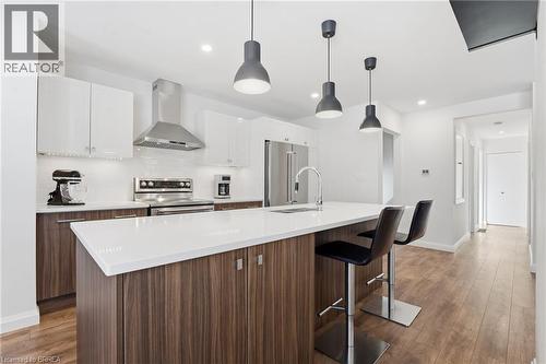 30 Allanton Boulevard, Brantford, ON - Indoor Photo Showing Kitchen With Upgraded Kitchen