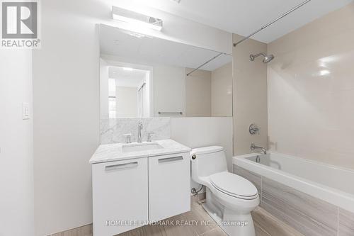 2305 - 50 Charles Street E, Toronto, ON - Indoor Photo Showing Bathroom