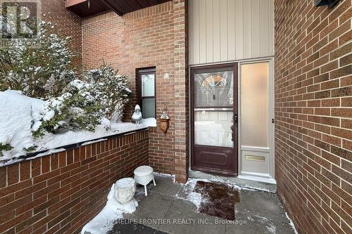 64 Flaming Roseway, Toronto, ON - Indoor