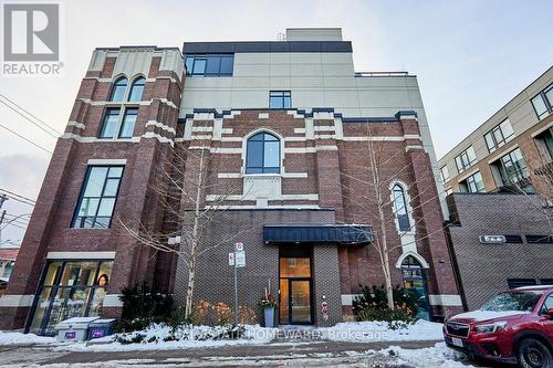 Entrance  on Bellefair - 201 - 2 Bellefair Avenue, Toronto, ON - Outdoor