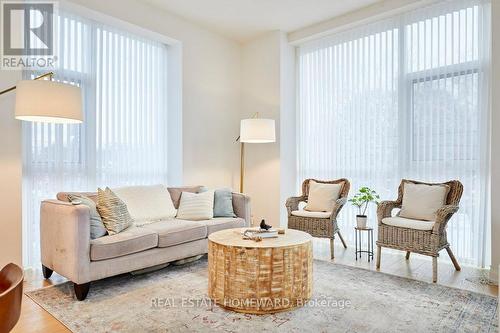 201 - 2 Bellefair Avenue, Toronto, ON - Indoor Photo Showing Living Room
