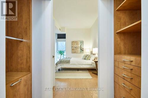 201 - 2 Bellefair Avenue, Toronto, ON - Indoor