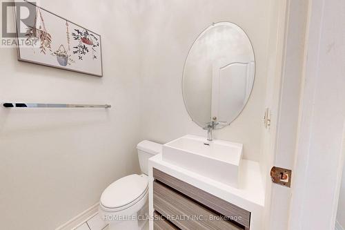 50 Oakhurst Drive, Vaughan, ON - Indoor Photo Showing Bathroom