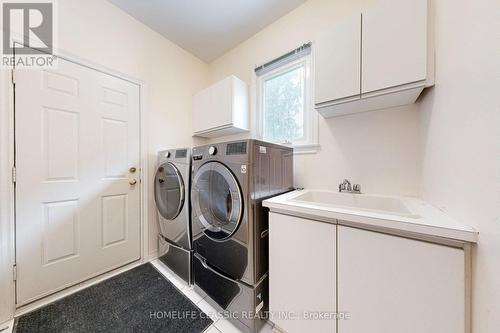 50 Oakhurst Drive, Vaughan, ON - Indoor Photo Showing Laundry Room