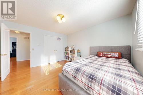 50 Oakhurst Drive, Vaughan, ON - Indoor Photo Showing Bedroom