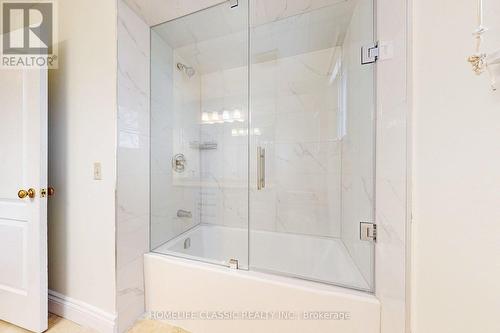 50 Oakhurst Drive, Vaughan, ON - Indoor Photo Showing Bathroom
