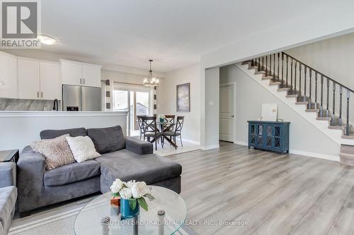 34 Milne Street, New Tecumseth, ON - Indoor Photo Showing Living Room