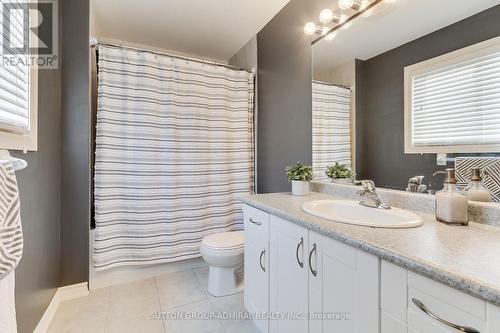 34 Milne Street, New Tecumseth, ON - Indoor Photo Showing Bathroom