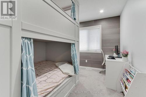 34 Milne Street, New Tecumseth, ON - Indoor Photo Showing Bedroom