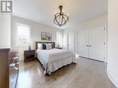 99 Coon'S Road, Richmond Hill, ON - Indoor Photo Showing Bedroom