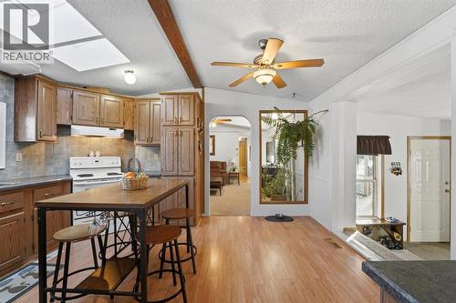 #47, 33009 Range Road 55, Rural Mountain View County, AB - Indoor Photo Showing Kitchen