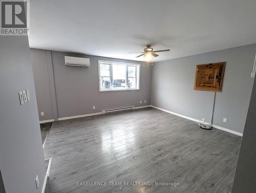 A&B - 2153 Pitt Street, Cornwall, ON - Indoor Photo Showing Other Room