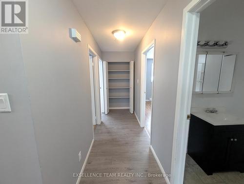 A&B - 2153 Pitt Street, Cornwall, ON - Indoor Photo Showing Other Room