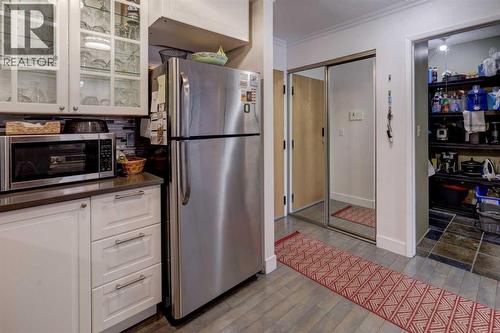 101, 1821 17A Street Sw, Calgary, AB - Indoor Photo Showing Kitchen