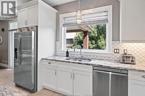 225 Elsworth, Lasalle, ON - Indoor Photo Showing Kitchen With Double Sink With Upgraded Kitchen