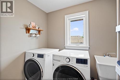 225 Elsworth, Lasalle, ON - Indoor Photo Showing Laundry Room