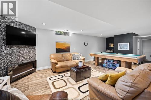 225 Elsworth, Lasalle, ON - Indoor Photo Showing Other Room