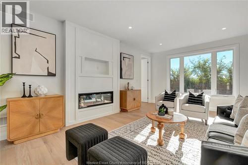 76 Belleview Drive, Kingsville, ON - Indoor Photo Showing Living Room With Fireplace