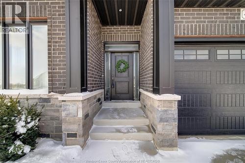 410 Caserta Crescent, Lakeshore, ON - Outdoor