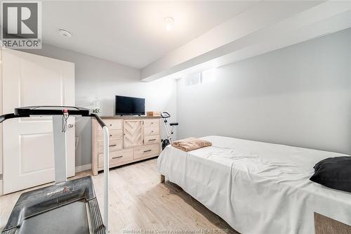410 Caserta Crescent, Lakeshore, ON - Indoor Photo Showing Bedroom