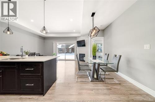 410 Caserta Crescent, Lakeshore, ON - Indoor Photo Showing Dining Room